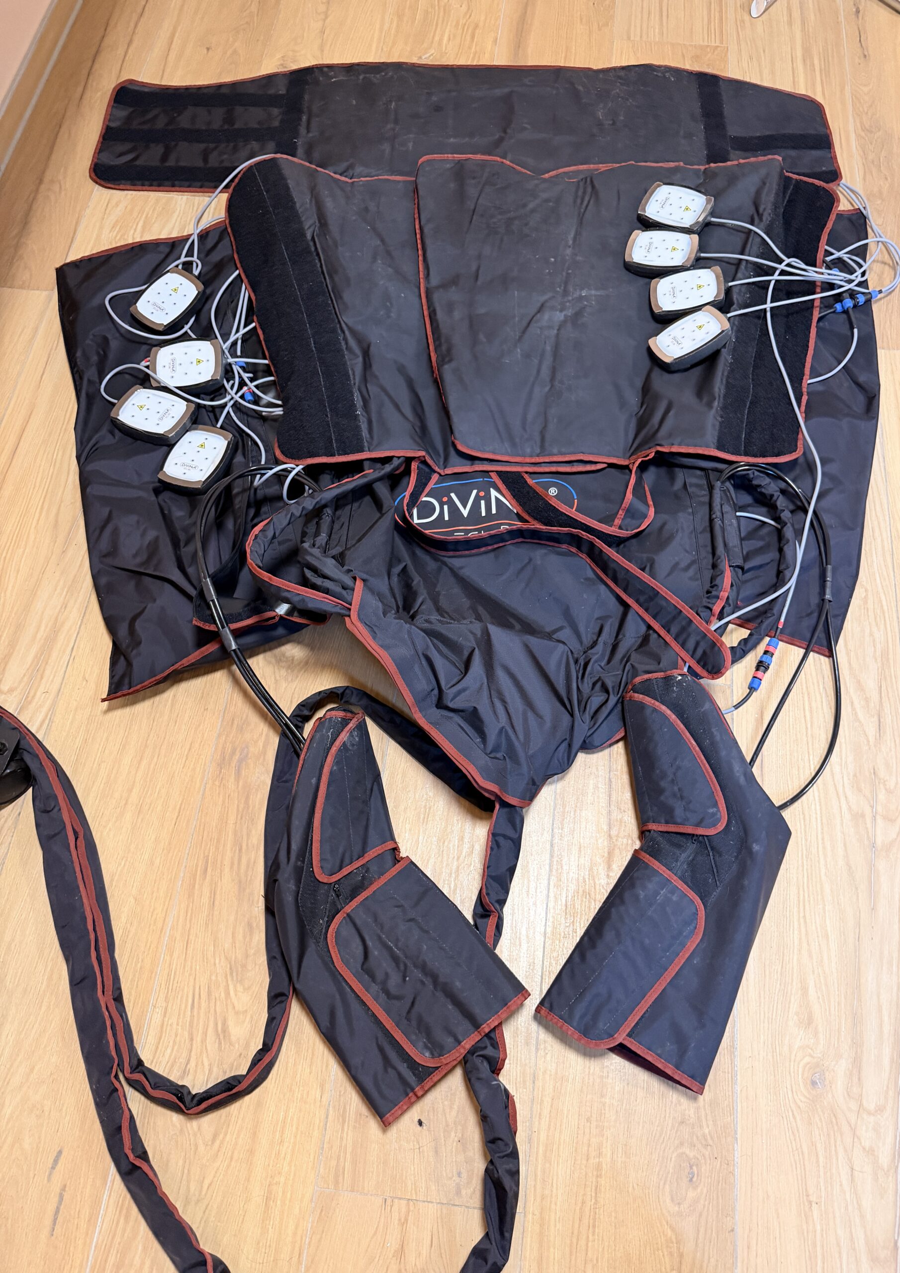 Divinia Eclipse4